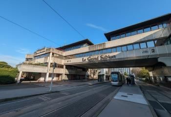 Bureaux La Tronche - Proche Tram Grand Sablon et centre-ville