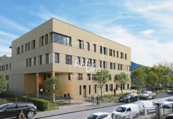 Vente bureaux Saint-Martin-d'Hères - Tram et bus à proximité