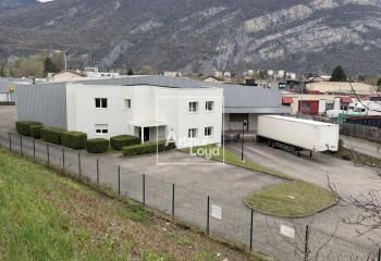 Location entrepôt Sassenage - Proche autoroutes et bus