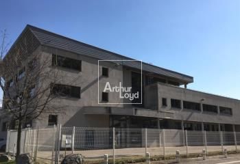 Bureaux à louer Fontaine près Grenoble - Tram et bus à proximité