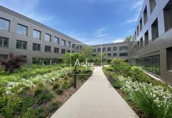 Location bureaux Meylan - Proche A41, bus et pistes cyclables