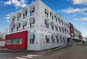 Location bureaux 2850 m² Grenoble sud - Proche rocade, bus et A480