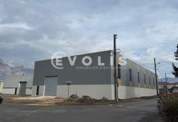 Location local d'activité Froges - Hauteur 7 m - Portes sectionnelles