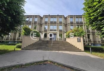 Location bureaux Saint-Aubin - Proche transports en commun