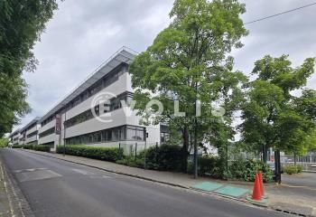 Location bureaux Orsay - Proche transports en commun et autoroutes