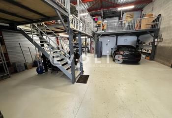 Location local d'activité Saint-Pierre-du-Perray - Proche RER et autoroutes