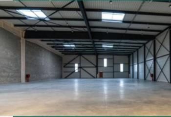 Location local d'activité Saint-Ouen-l'Aumône - Façade RN 184