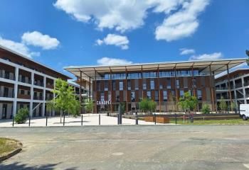 Location bureaux Pessac - Proche rocade et A63, tram et bus