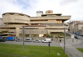Location bureaux Bordeaux Mériadeck - Proche Tram A et centre-ville