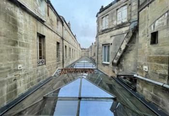 Location bureaux Bordeaux hyper centre - Proche tram et bus