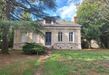 Location bureaux Saint-Médard-en-Jalles - Proche bus