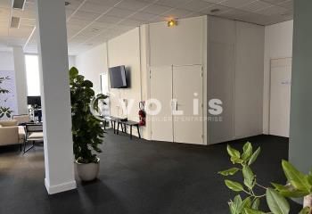 Location bureaux Bordeaux - Proche Place Gambetta, tram et bus