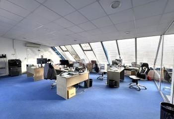 Location bureaux Bordeaux Caudéran - Proche bus lignes 1, 9 et G