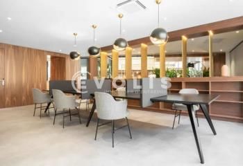 Bureau fermé 10 postes - Bordeaux centre - Tram Hôtel de Ville