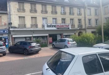 Local commercial à vendre Les Andelys centre-ville - Parking et visibilité