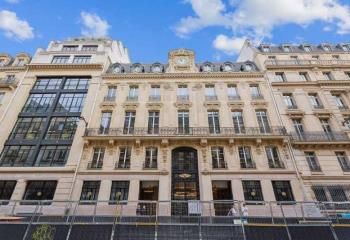 Location bureaux Paris 9 - Proche Gare Saint-Lazare, Métro Trinité-d'Estienne d'Orves