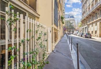 Location bureaux Paris 17 - Proche Étoile, Parc Monceau, Métro Ternes, RER Charles de Gaulle-Etoile