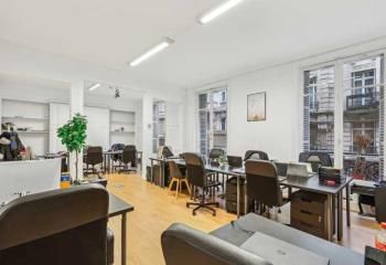 Location bureaux Paris 8 - Proche métro Trinité et Saint-Lazare