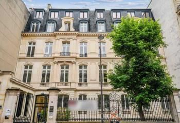 Location bureaux Paris 8 - Proche Place de l'Étoile, Métro et RER