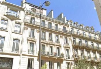 Location bureaux Paris 9 - Proche Métro Saint-Lazare et Gare