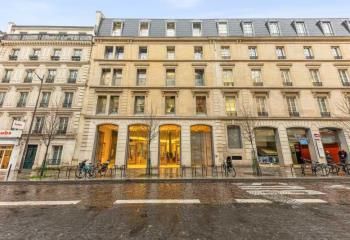 Location bureaux Paris 8 - Proche métro Europe, Liège, Saint-Lazare et RER