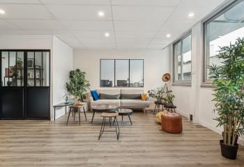 Bureaux indépendants Paris 18 - Métro La Fourche - SNCF Pont-Cardinet