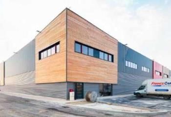 Location espace commercial Louvres - Proximité RER et A104