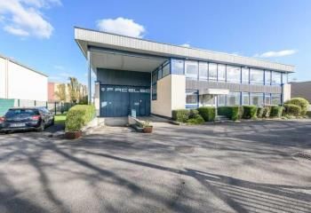 Location bureaux Buc - Proche Versailles, Saint-Quentin-en-Yvelines, A86, A12, N118