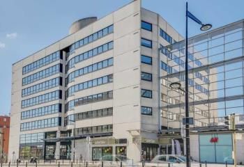 Location bureaux Montigny-le-Bretonneux - Proche A12, N10 et transports en commun