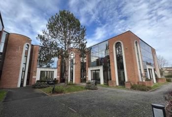 Location bureaux Jouy-en-Josas - Proche RER C et A86