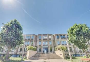 Bureaux et locaux d'activités à louer Saint-Aubin - Proximité RER B et A86