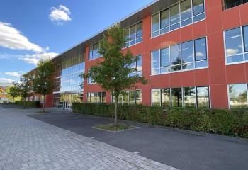 Location bureaux Voisins-le-Bretonneux - Parc Val Saint Quentin, proche RER et SNCF