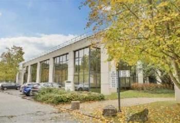 Location bureaux Guyancourt - Parc Ariane, proche RER et autoroutes