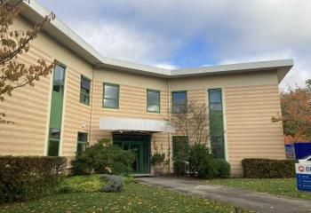 Vente bureaux Voisins-le-Bretonneux - Proche gare et autoroutes