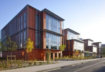 Location bureaux Chevilly-Larue - Proche RER C, Tram 7 et MIN de Rungis