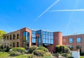 Location bureaux Massy - Proche RER B, C, TGV et autoroutes A6, A10, N20