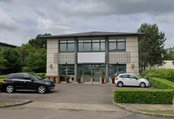 Location bureaux Saint-Pierre-du-Perray - Proche autoroute et RER