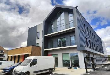 Location bureaux Plaisir - Proche N12, D30, D58 et bus