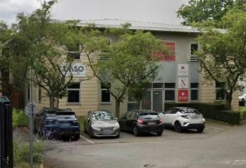 Location bureau Voisins-le-Bretonneux - Proche autoroutes et bus