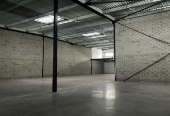 Local d'activité à louer Buc - Accès bus Tabuteau