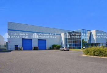Vente bâtiment d'activités Le Plessis-Pâté - 3 portes sectionnelles 5x4,5 m