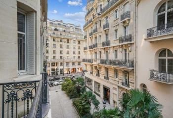 Vente bureaux Paris 7, quartier Sèvres-Babylone, proche métro et bus