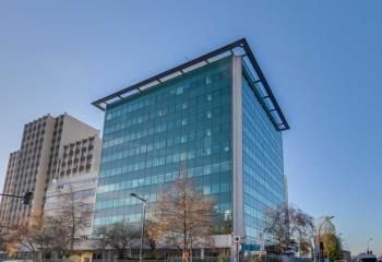 Bureaux à louer Ivry-sur-Seine - Proximité Métro Porte d'Ivry, Tram T3a et RER