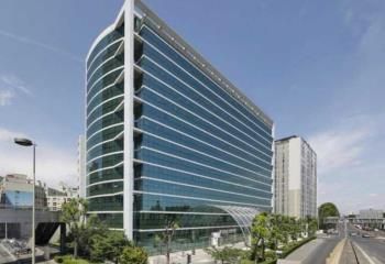 Location bureaux Courbevoie - Proche Métro Ligne 1 Esplanade de la Défense