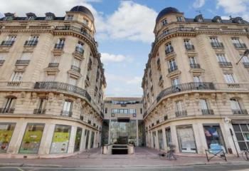 Location bureaux Levallois-Perret - Proche métro Louise Michel