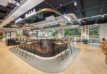 Bureaux à louer Issy-les-Moulineaux - Proche Porte de Versailles, métro et tram