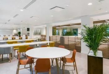 Location bureaux Courbevoie - Proximité La Défense et transports en commun