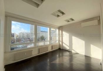 Location bureaux Neuilly-sur-Seine - Proche métro Pont de Neuilly et RER Porte Maillot