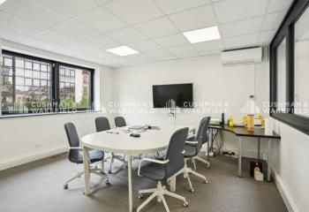 Location bureaux Levallois-Perret - Proximité métro Louise Michel