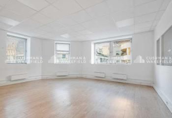 Location bureaux Levallois-Perret - Proximité SNCF et bus